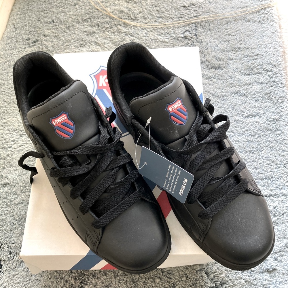 K-Swiss men’s sneakers